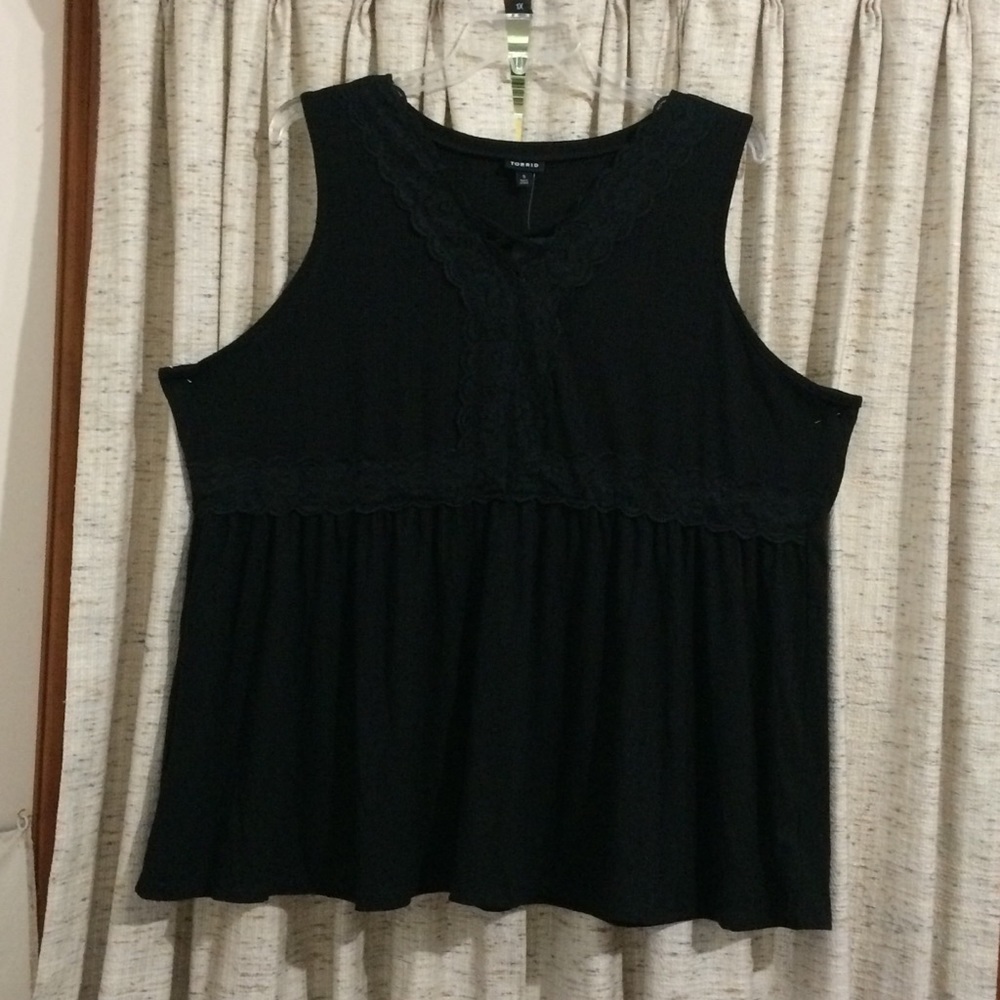 Torrid Babydoll Textured Jersey V-Neck Lace-Up Lace Pieced Top - 5X